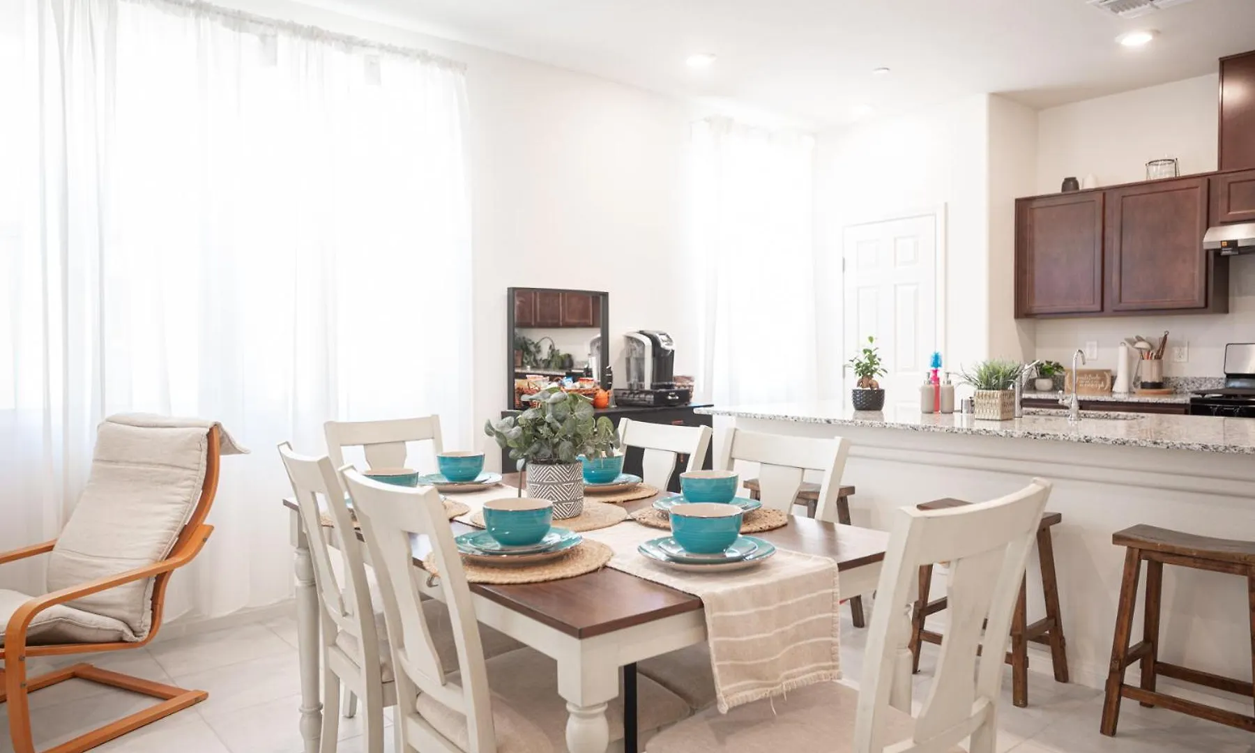 Beautiful Brand New 2 Bedroom Vegas Home! Fits 12 Or More,15-20 Minutes From Lv Strip Las Vegas